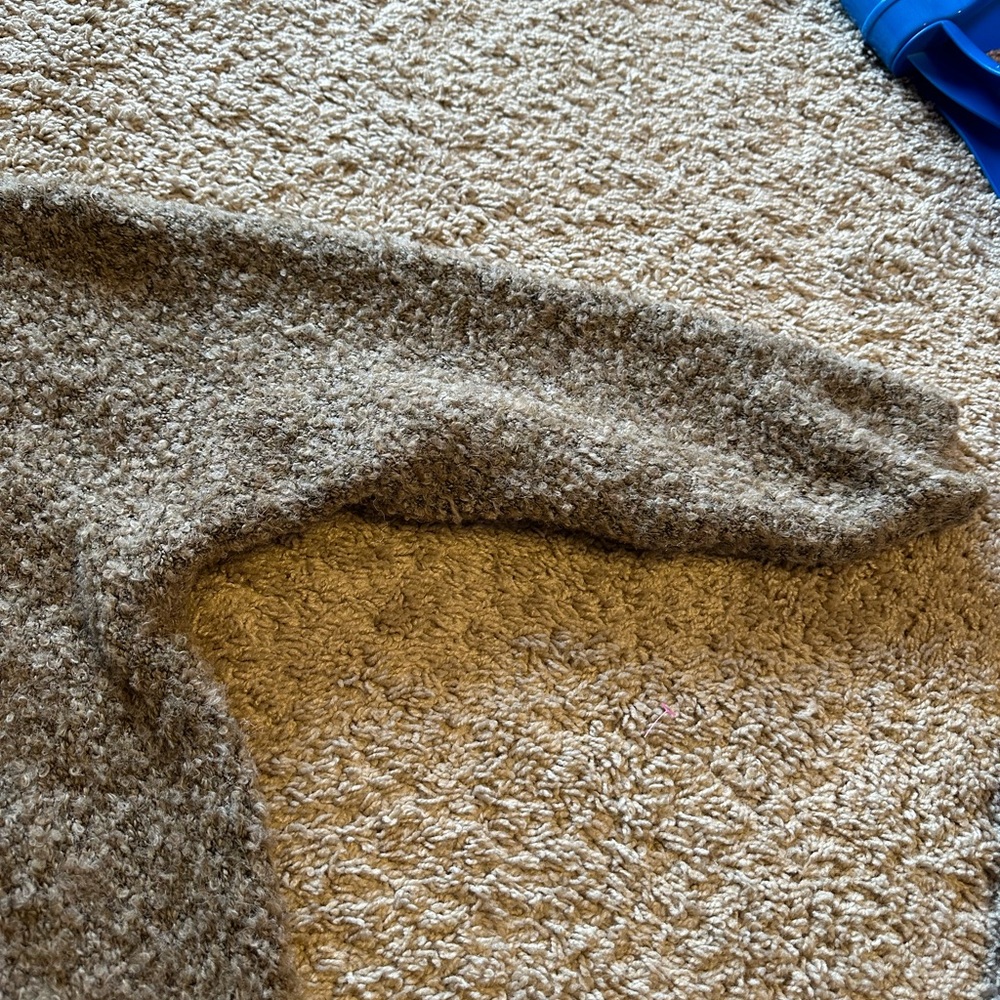 Universal Thread Sweater Size Medium - image 6